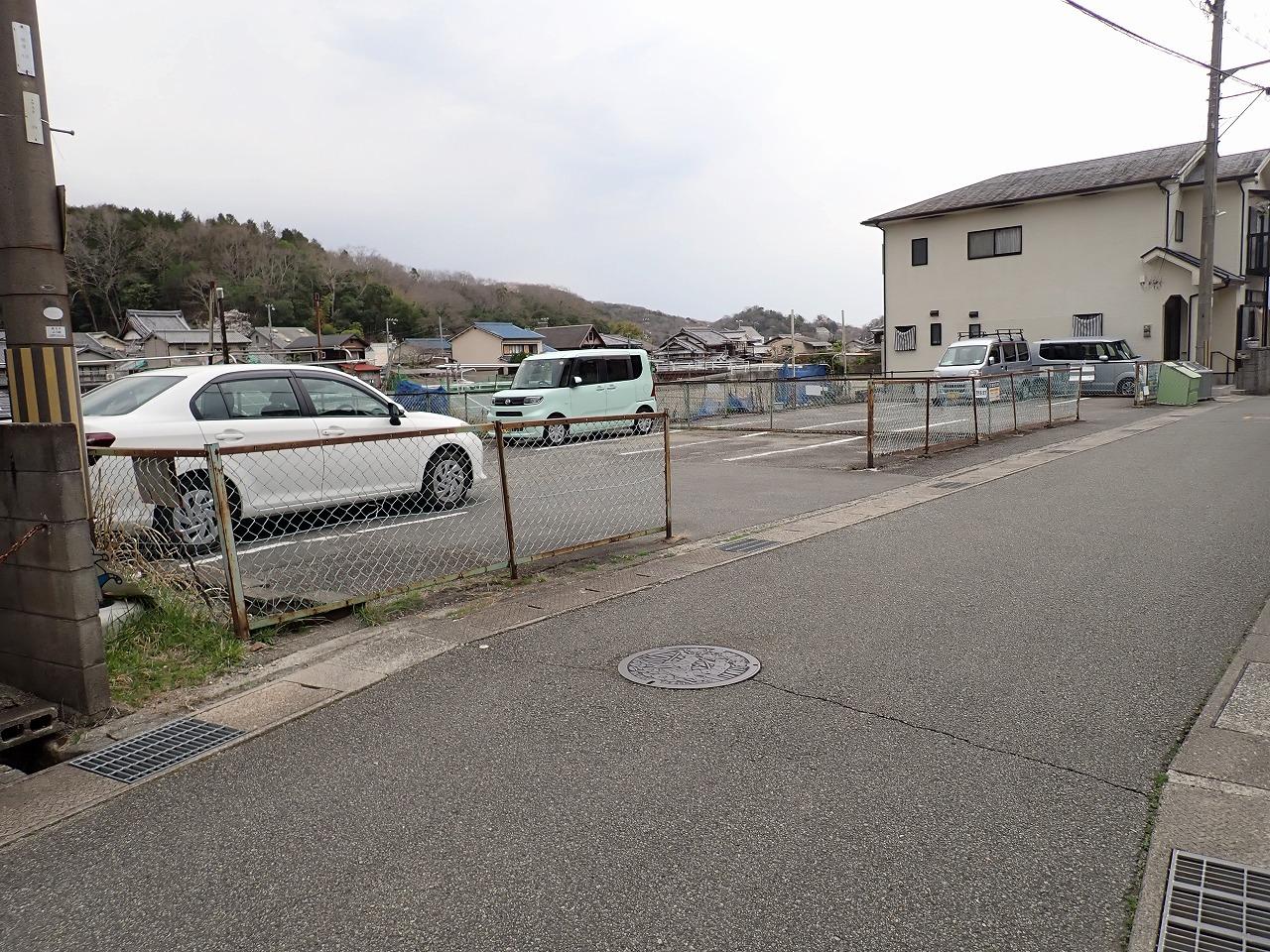 佐方前山Ａ駐車場の外観・駐車場イメージ2枚目