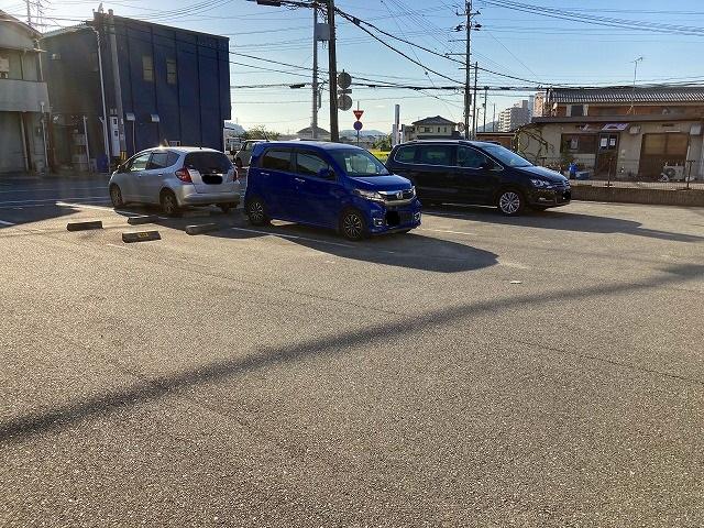 ツヴァイ(45892)の外観・駐車場イメージ2枚目
