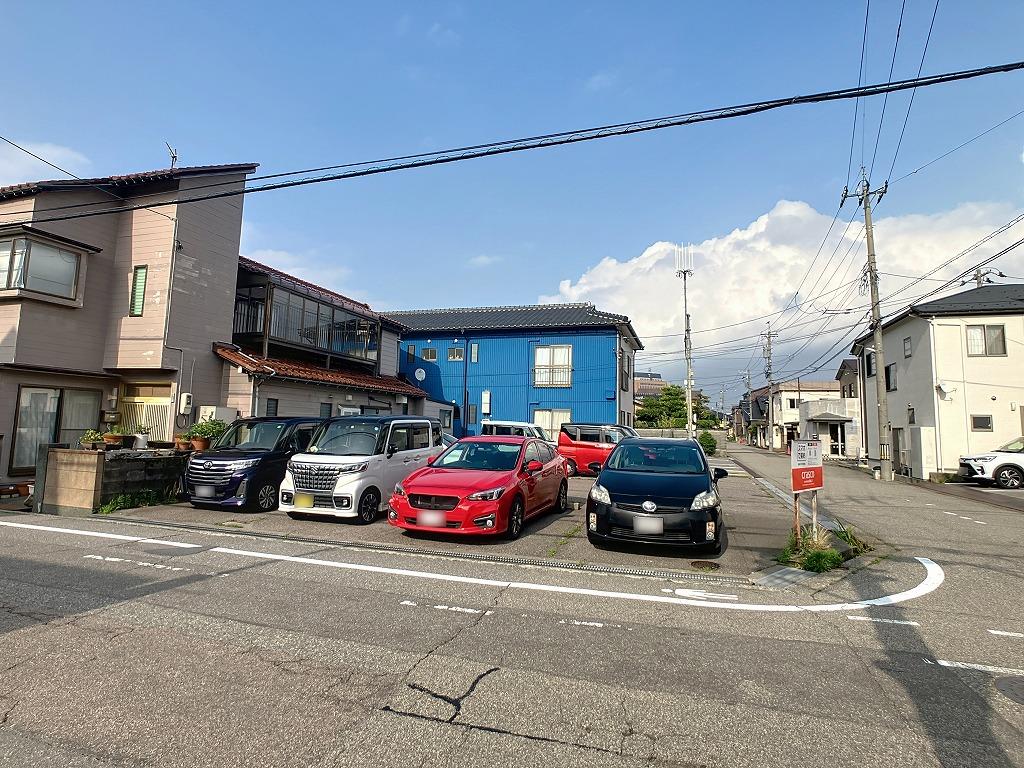 畝田東２丁目Ｆ駐車場の外観・駐車場イメージ2枚目