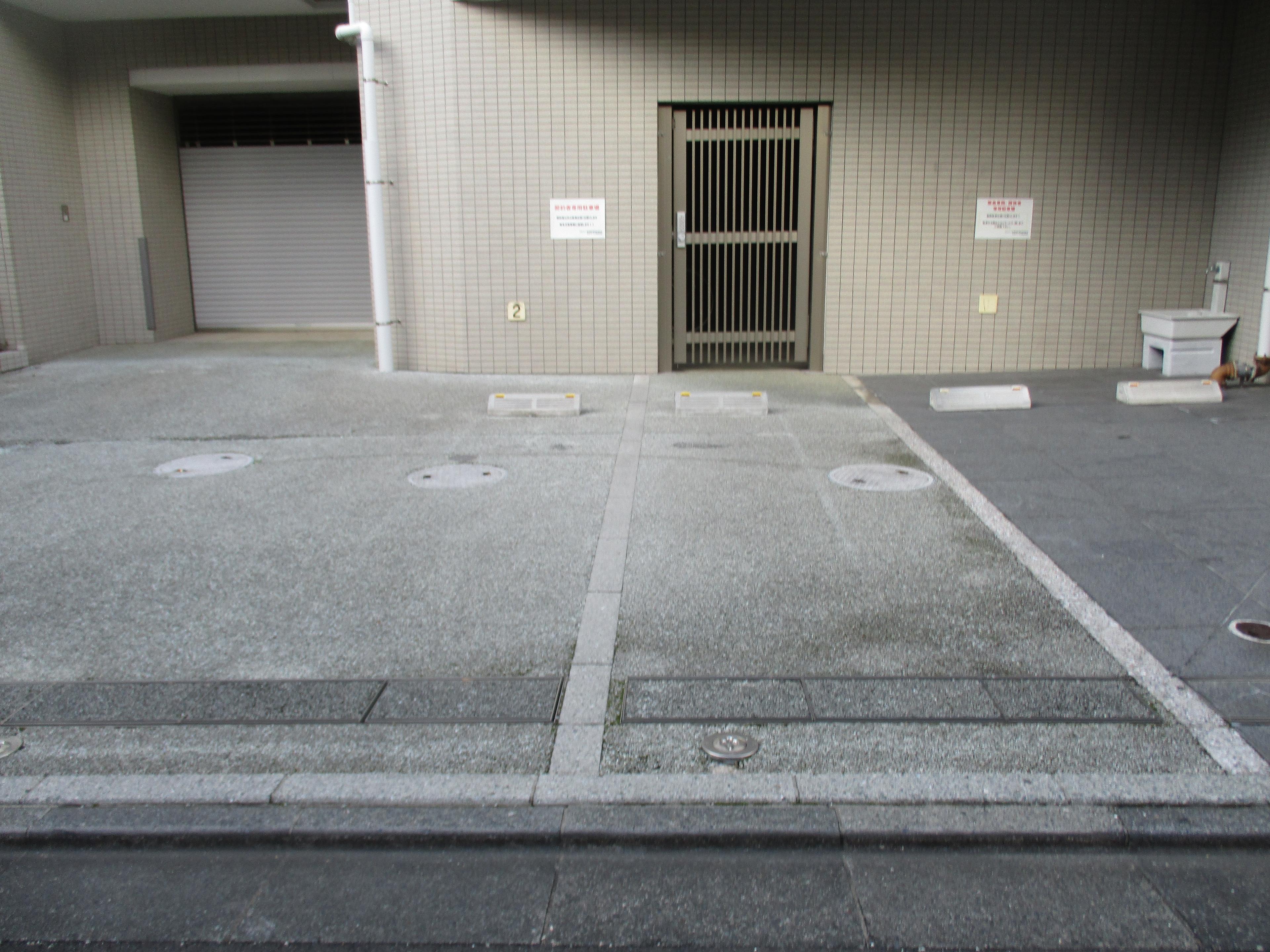 スカイコート後楽園壱番館の外観・駐車場イメージ3枚目