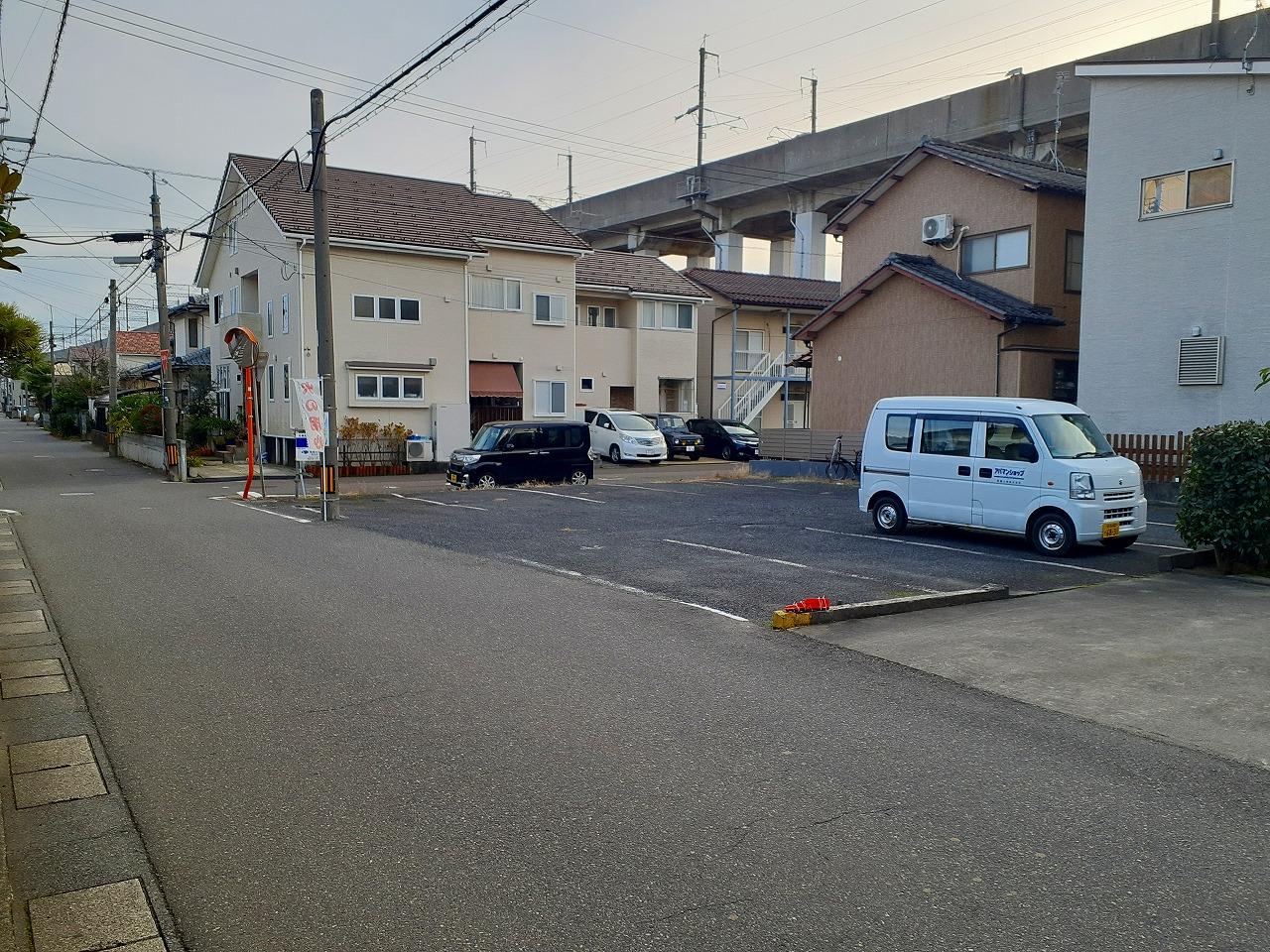本馬越（岡村）駐車場の外観・駐車場イメージ1枚目