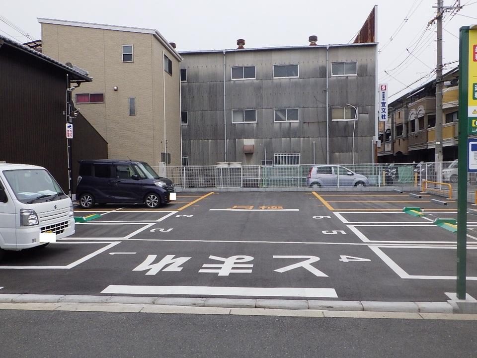 中川２丁目の外観・駐車場イメージ1枚目
