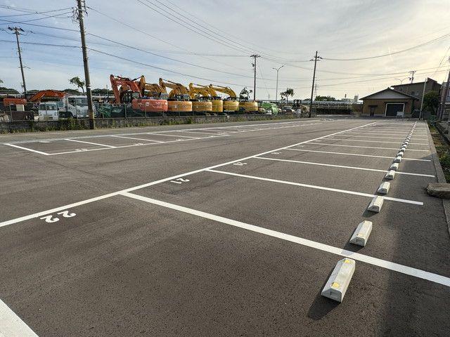出雲町１１０月極駐車場の外観・駐車場イメージ3枚目
