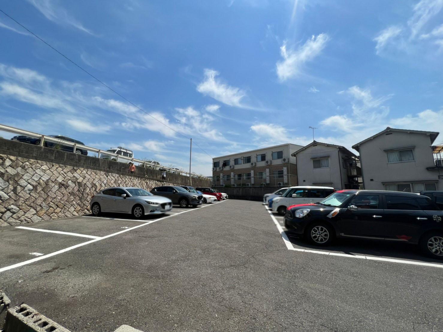 駐車場画像2枚目
