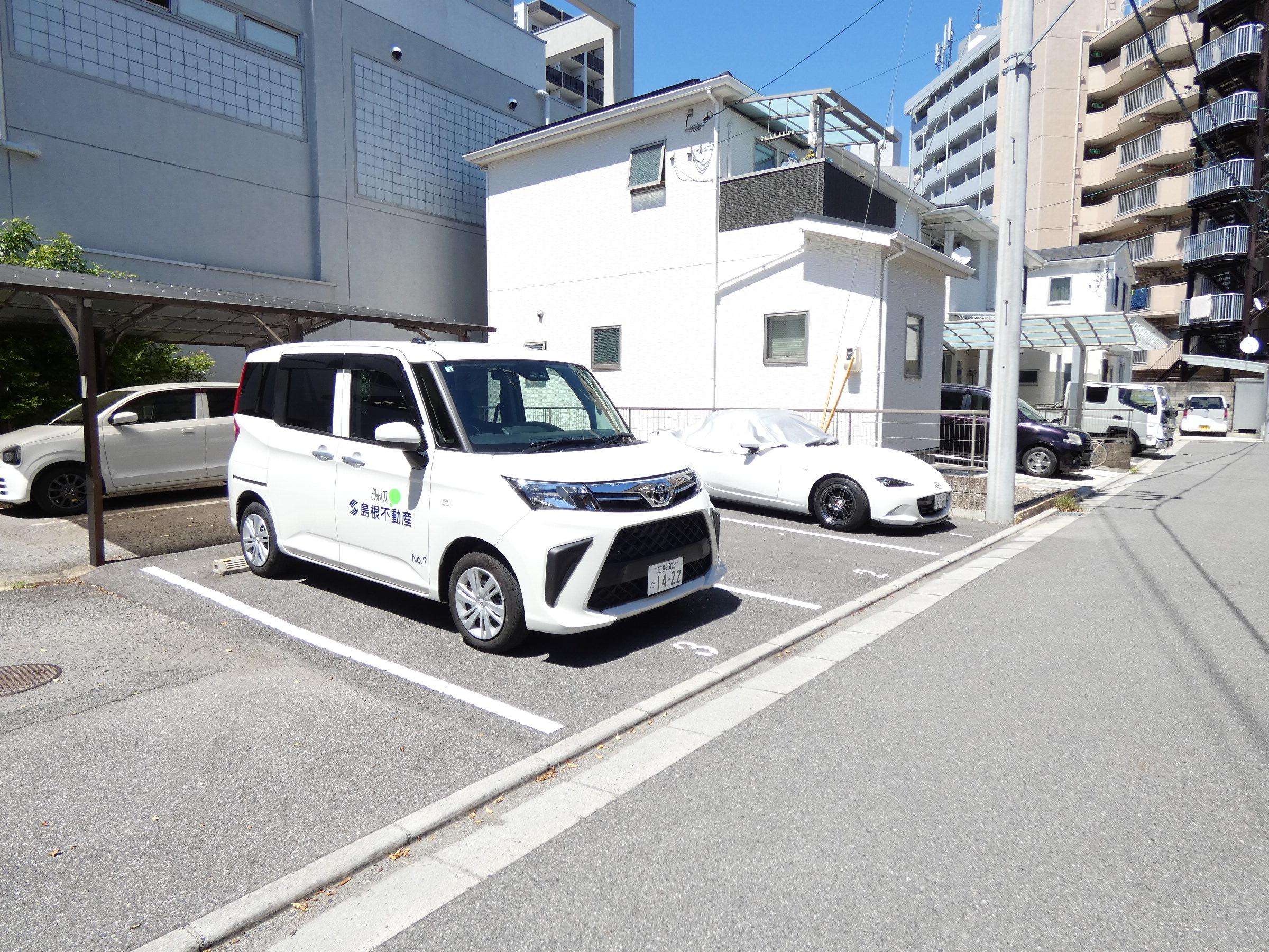中元駐車場の外観・駐車場イメージ2枚目