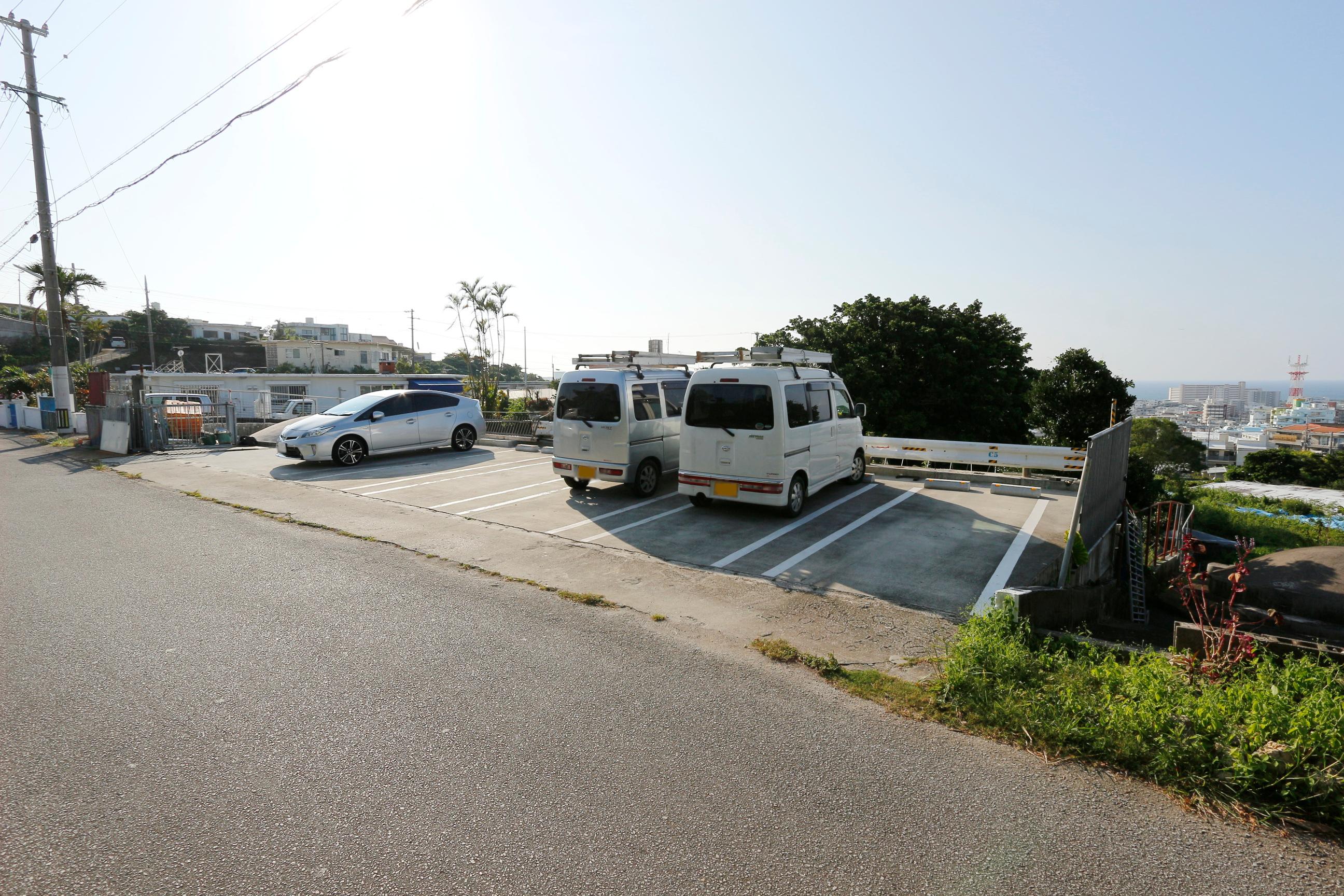 大謝名３丁目駐車場の外観・駐車場イメージ2枚目