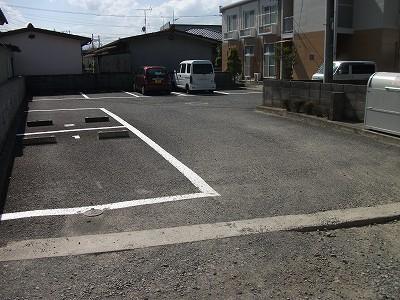ラ　ペンナ(24028)の外観・駐車場イメージ2枚目