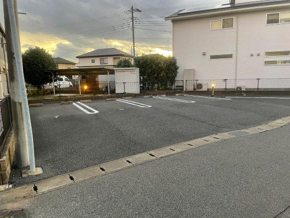 プレミール(32699)の外観・駐車場イメージ1枚目