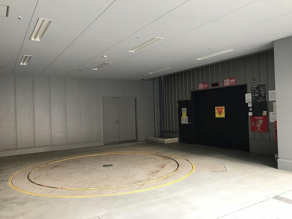 八王子ＭＺビルの外観・駐車場イメージ1枚目