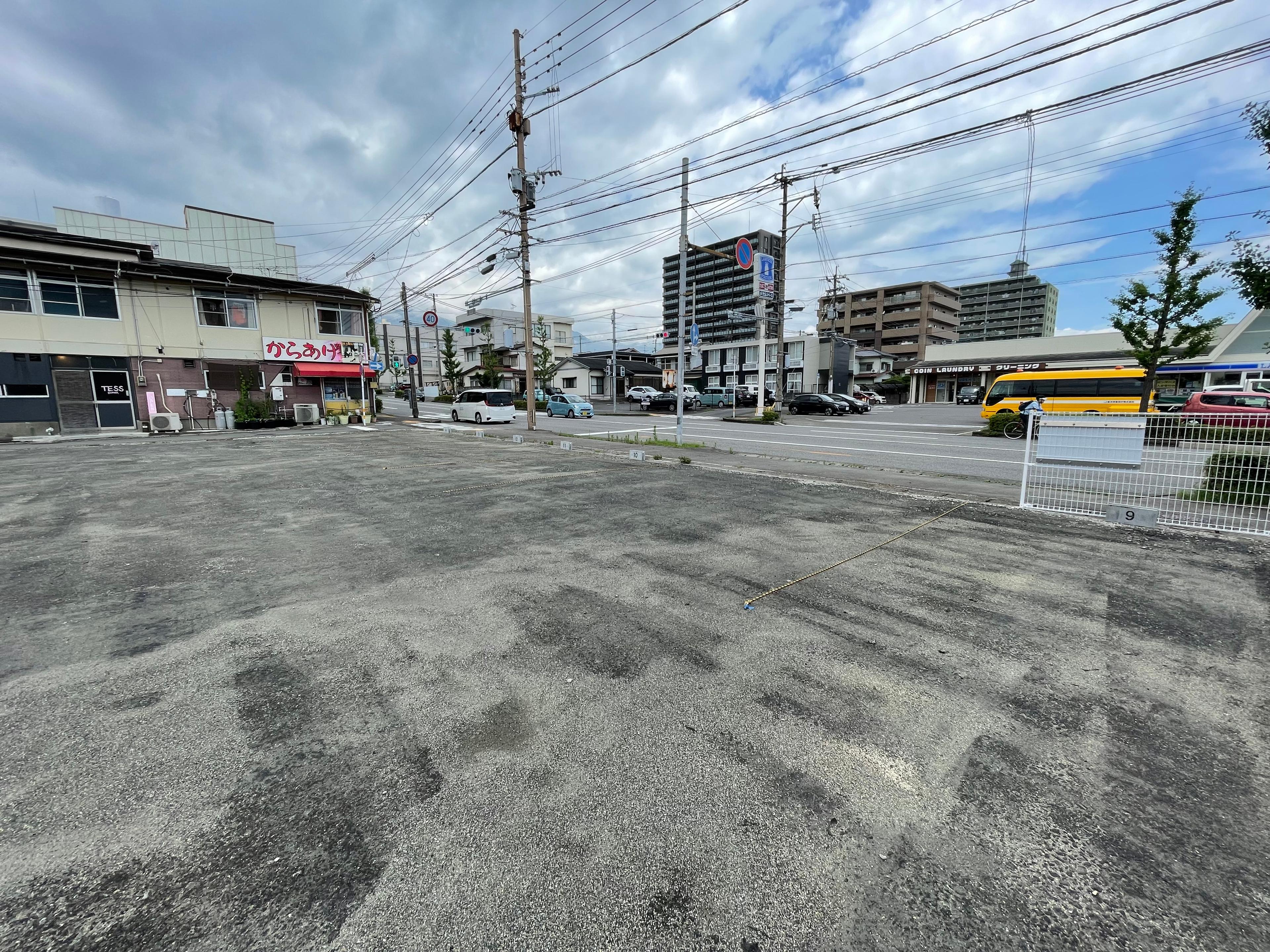 富士見セブン月極駐車場の外観・駐車場イメージ2枚目