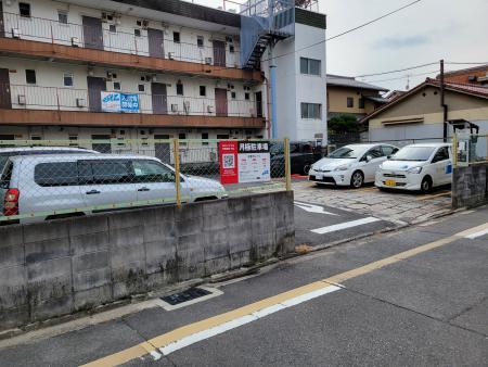 初音ガレージの外観・駐車場イメージ2枚目