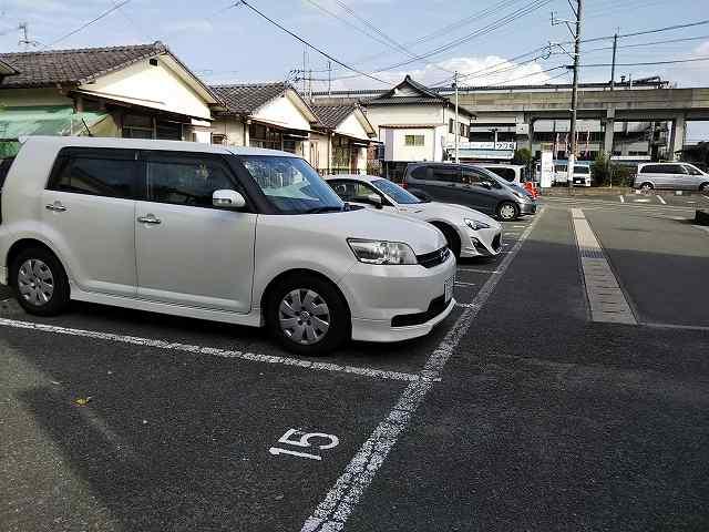 白坪(33112)の外観・駐車場イメージ1枚目