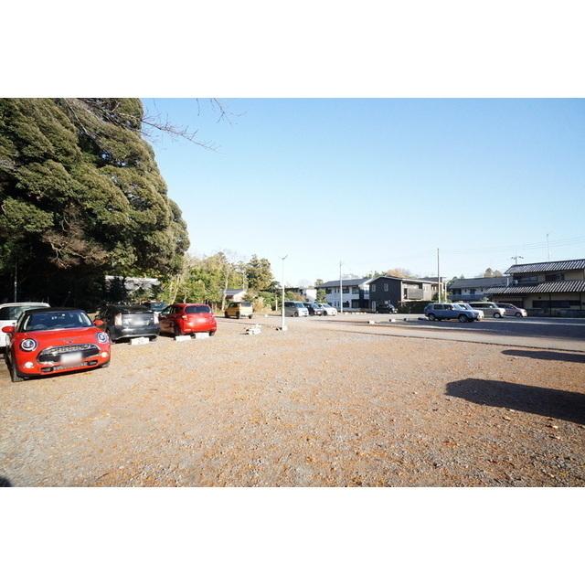 富田パーキングの外観・駐車場イメージ2枚目