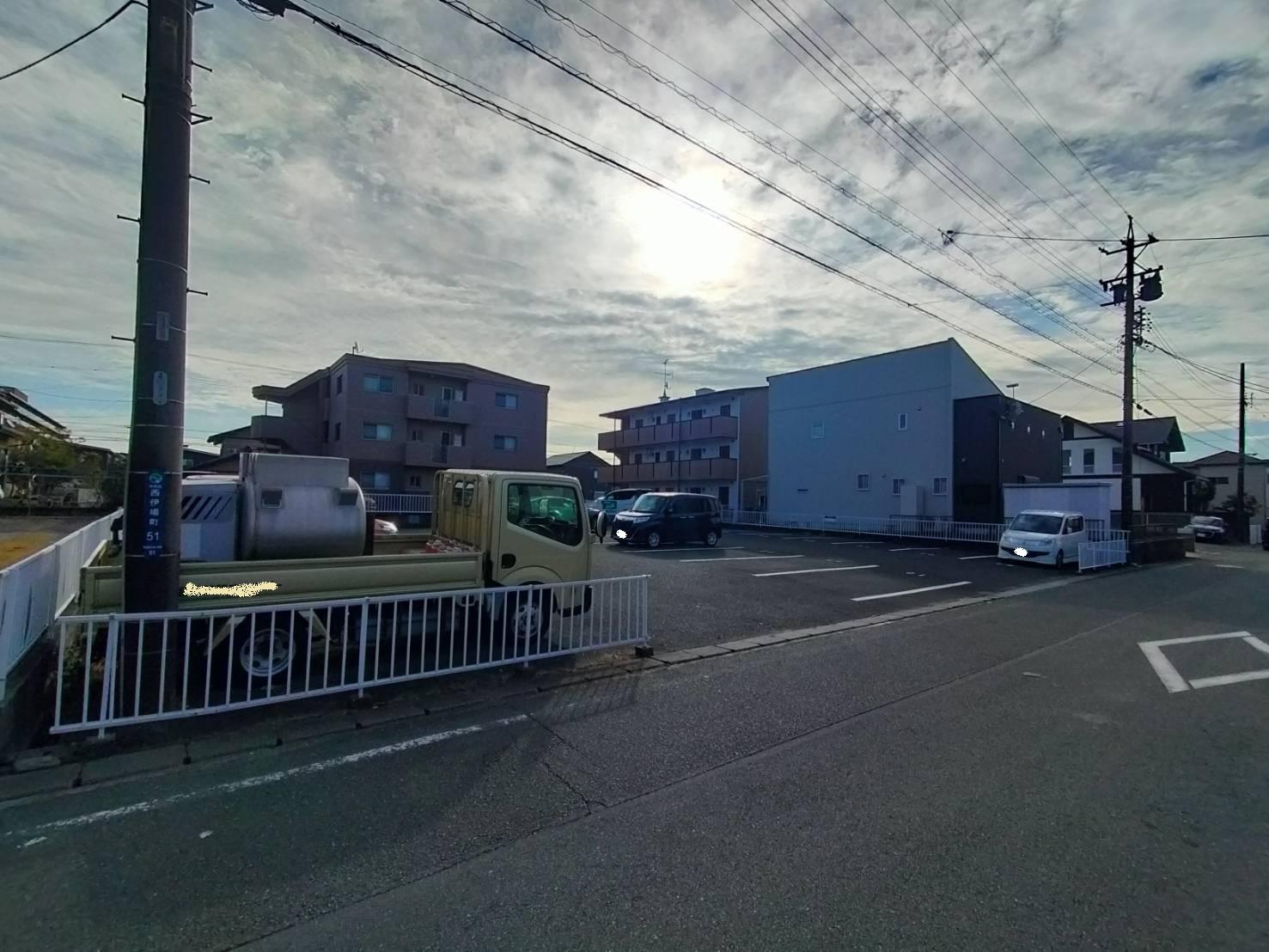 サウスパークの外観・駐車場イメージ3枚目