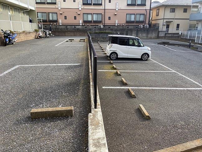 ピュア(17492)の外観・駐車場イメージ1枚目