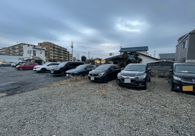 初田仏壇店ガレージの外観・駐車場イメージ3枚目