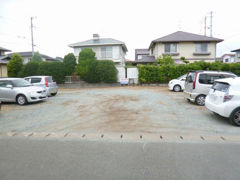 長嶺東8丁目駐車場の外観・駐車場イメージ1枚目