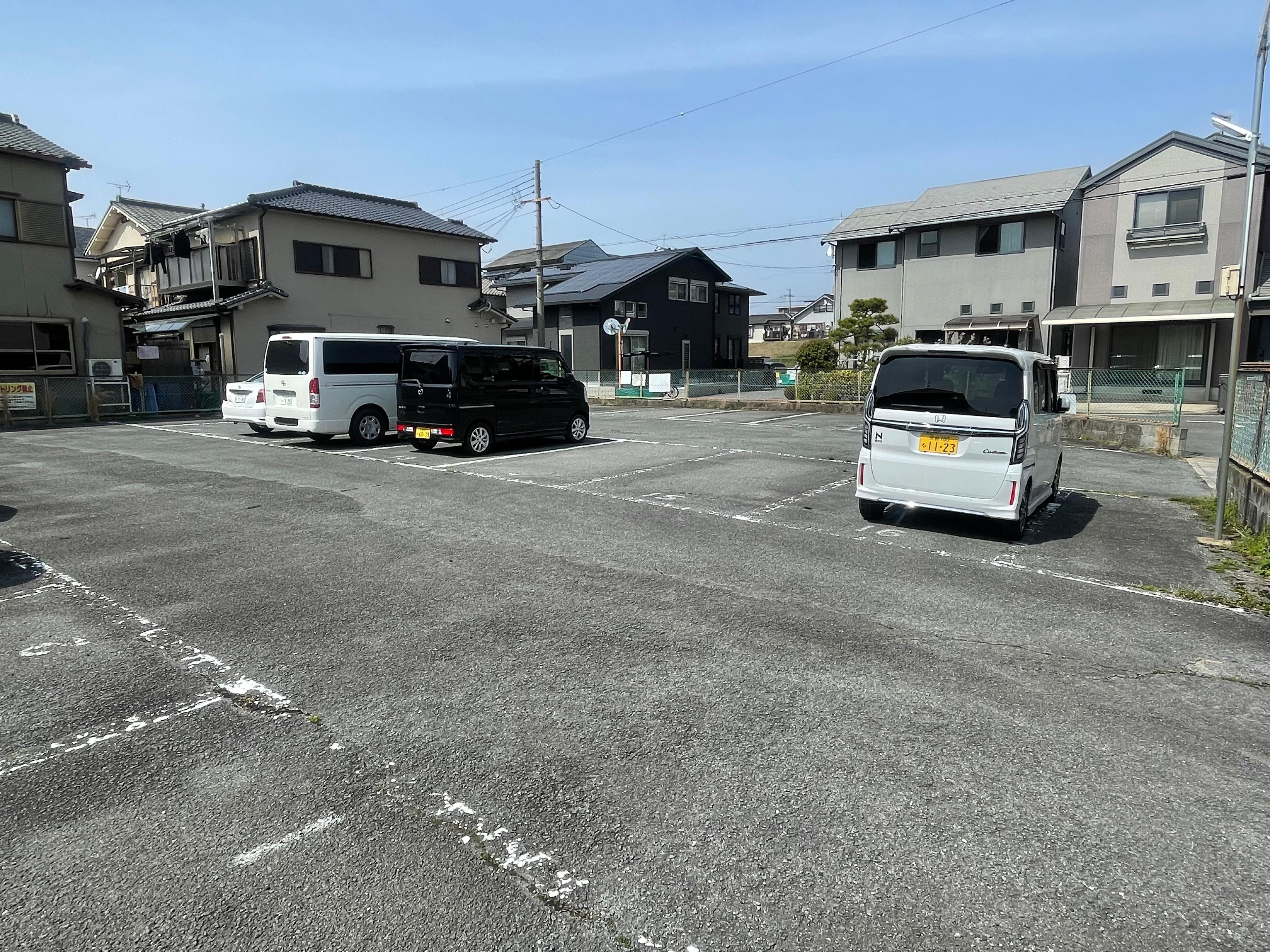 籔内ガレージ1の外観・駐車場イメージ3枚目