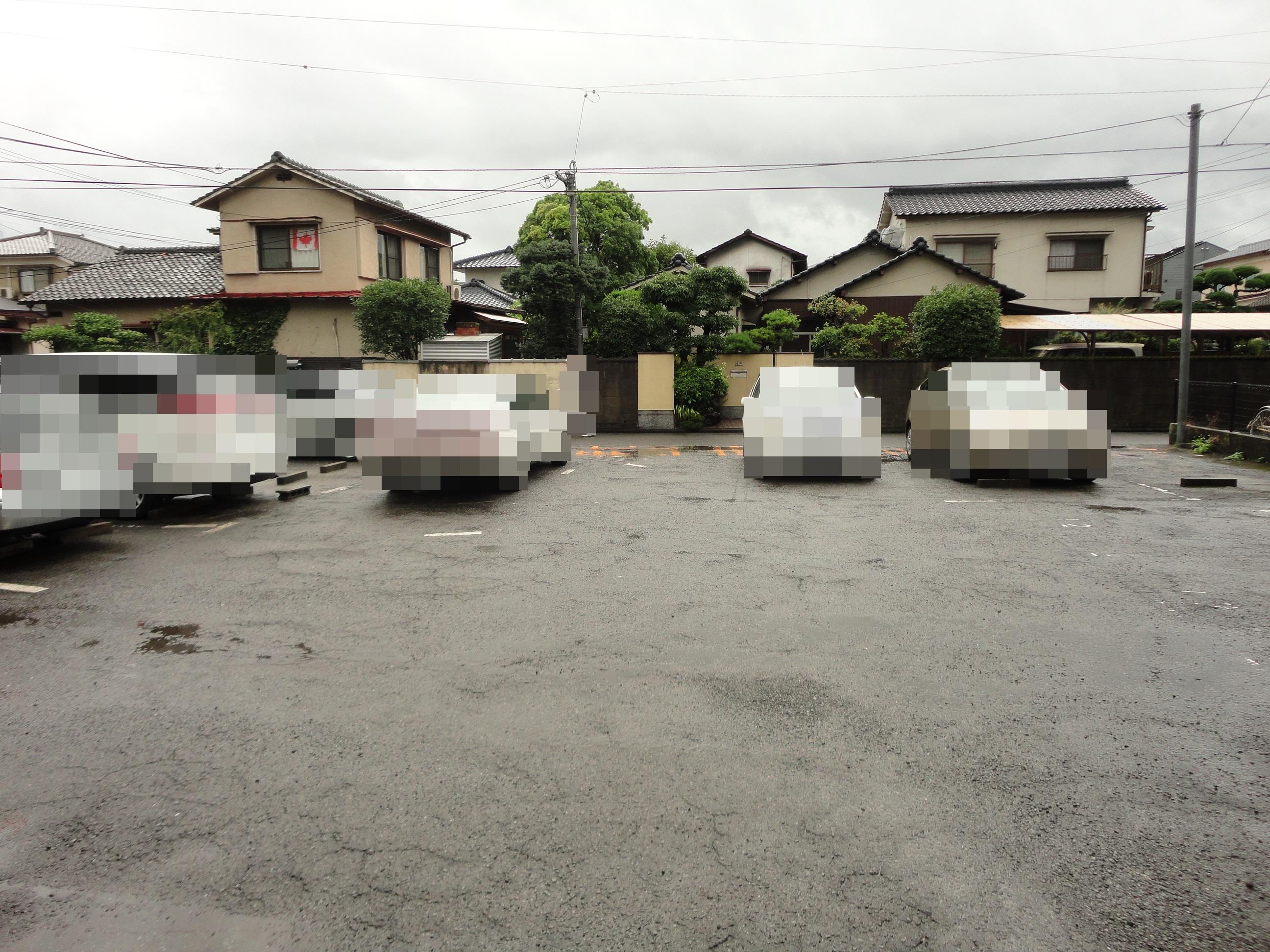 グリーンヒル舞鶴敷地外駐車場の外観・駐車場イメージ2枚目