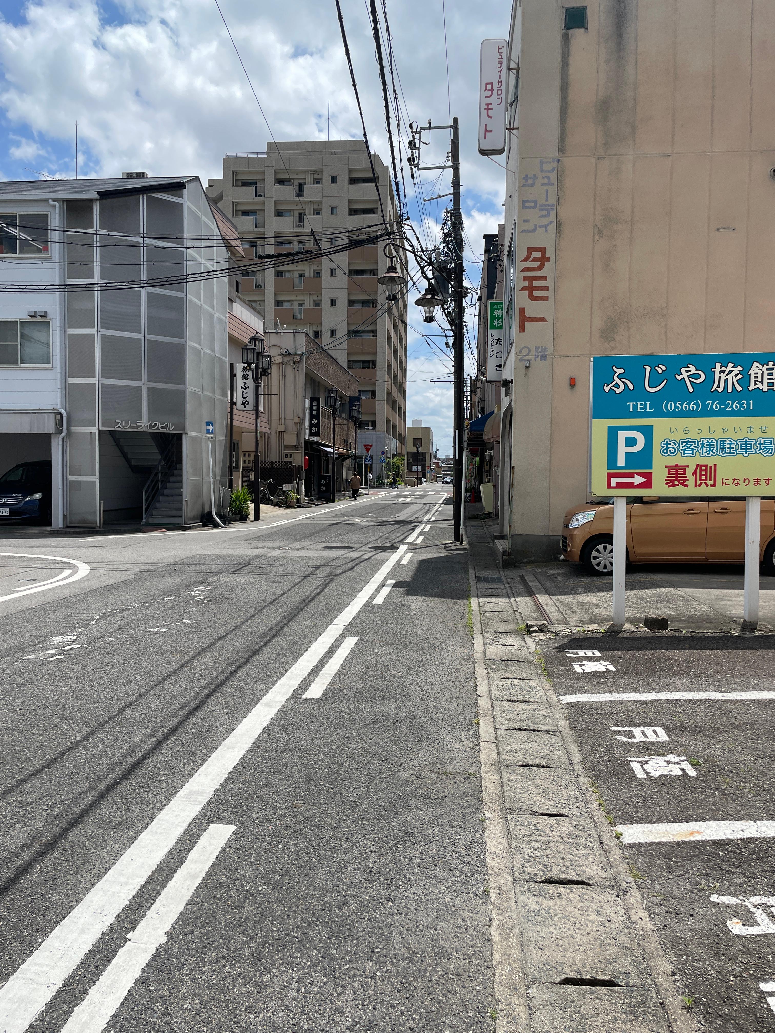 御幸本町成瀬駐車場の外観・駐車場イメージ2枚目