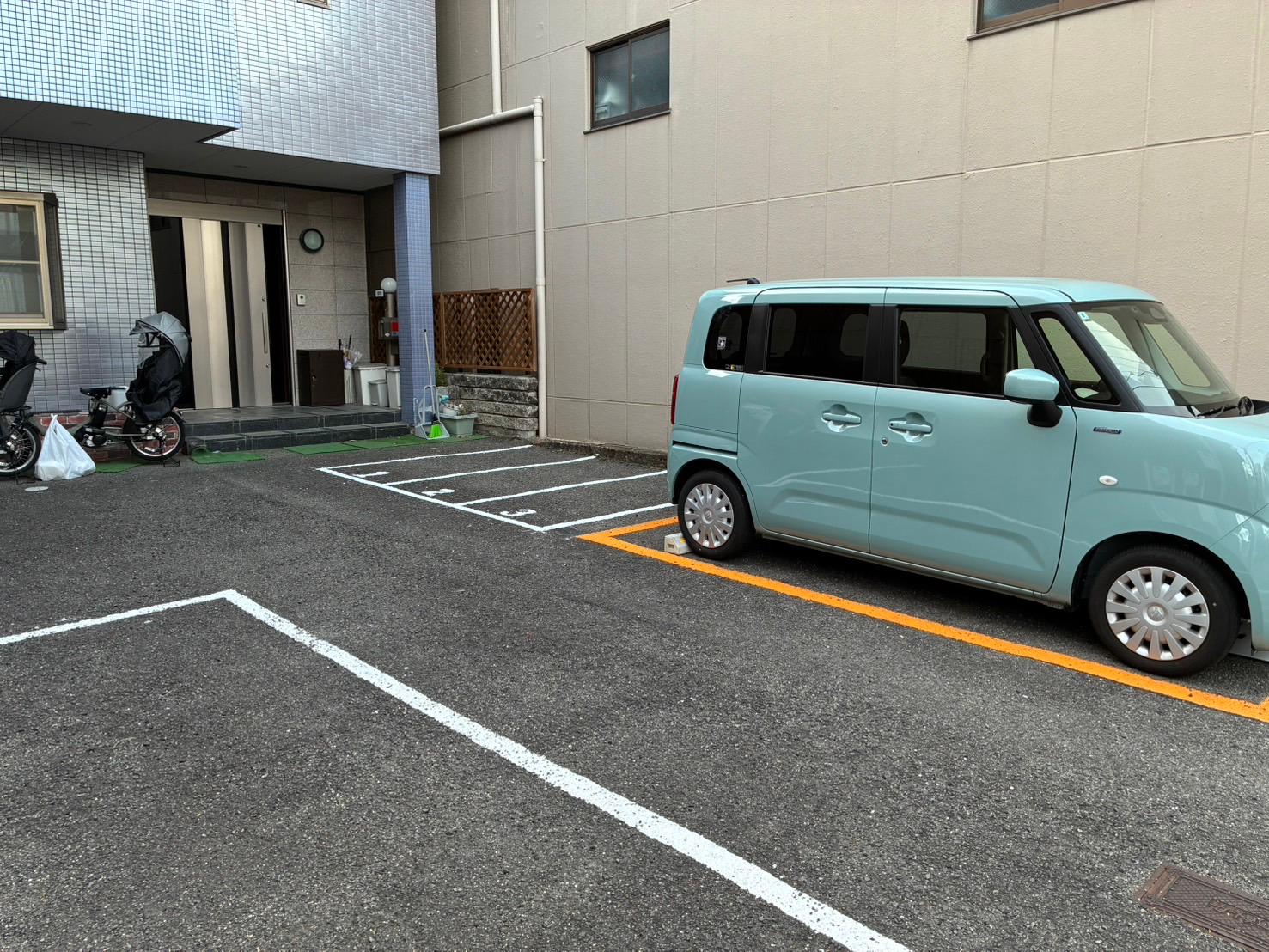 西ノ京駐車場の外観・駐車場イメージ2枚目