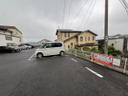 國松ガレージの駐車場