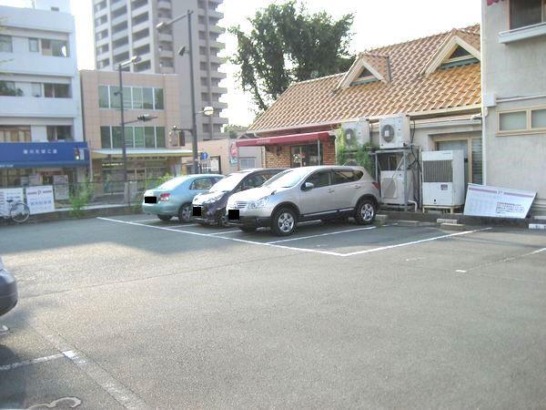 県劇横駐車場の外観・駐車場イメージ3枚目