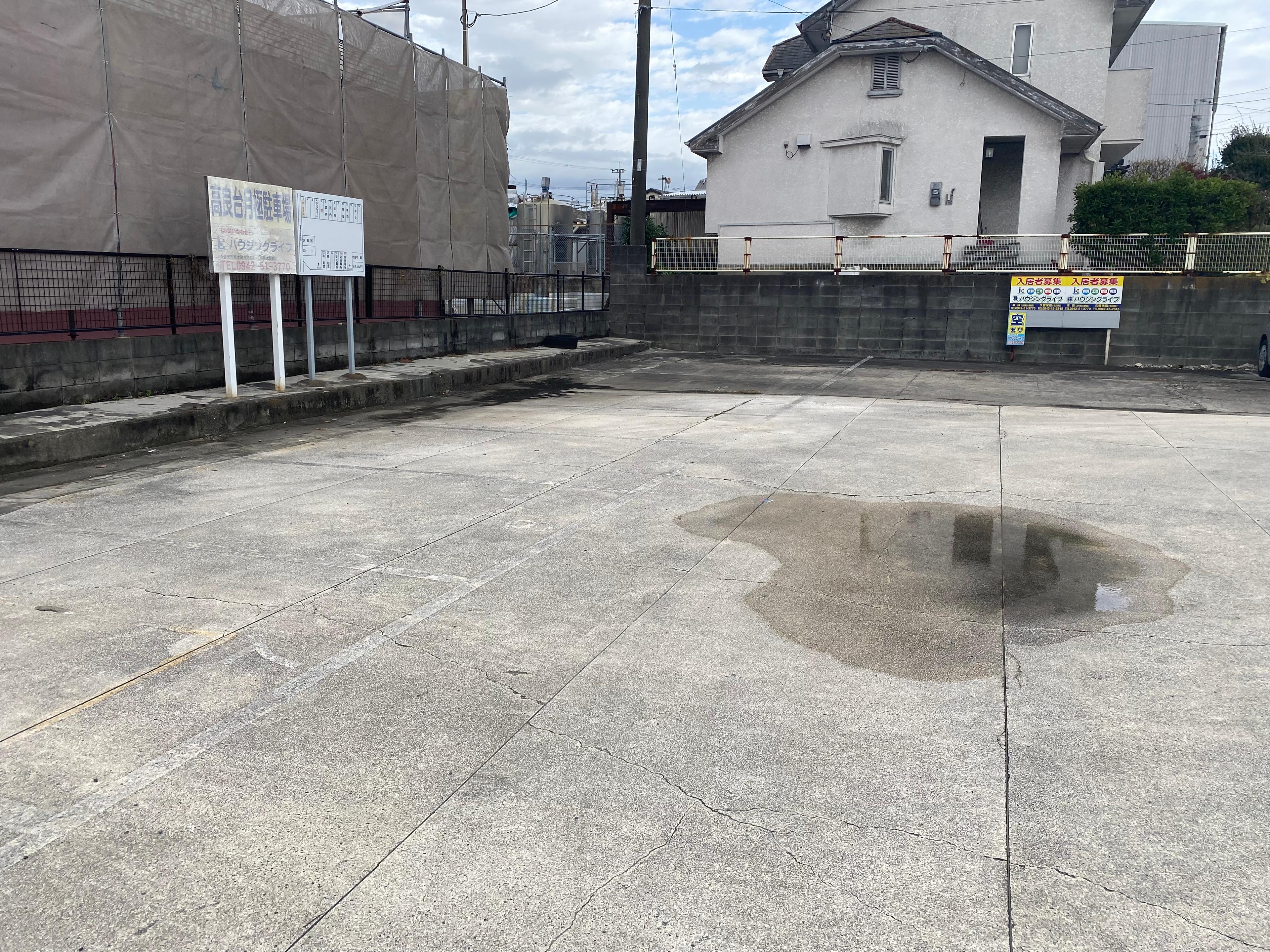 高良台月極駐車場の外観・駐車場イメージ1枚目