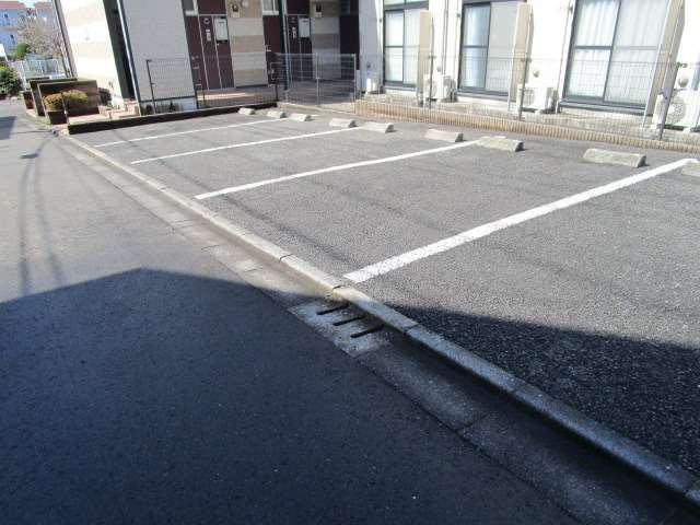 エキノックスＡ(28230)の外観・駐車場イメージ1枚目