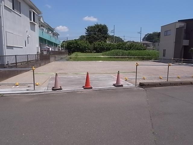 吉川様駐車場の外観・駐車場イメージ1枚目