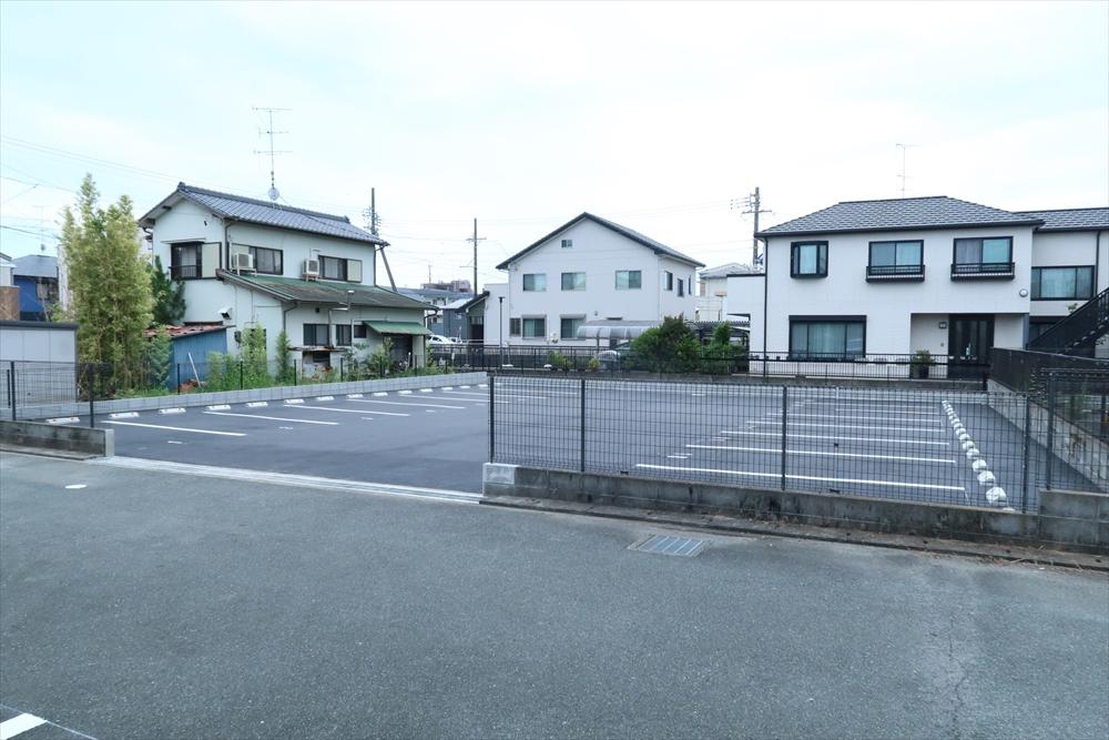 南浅田一丁目1287-1の外観・駐車場イメージ2枚目