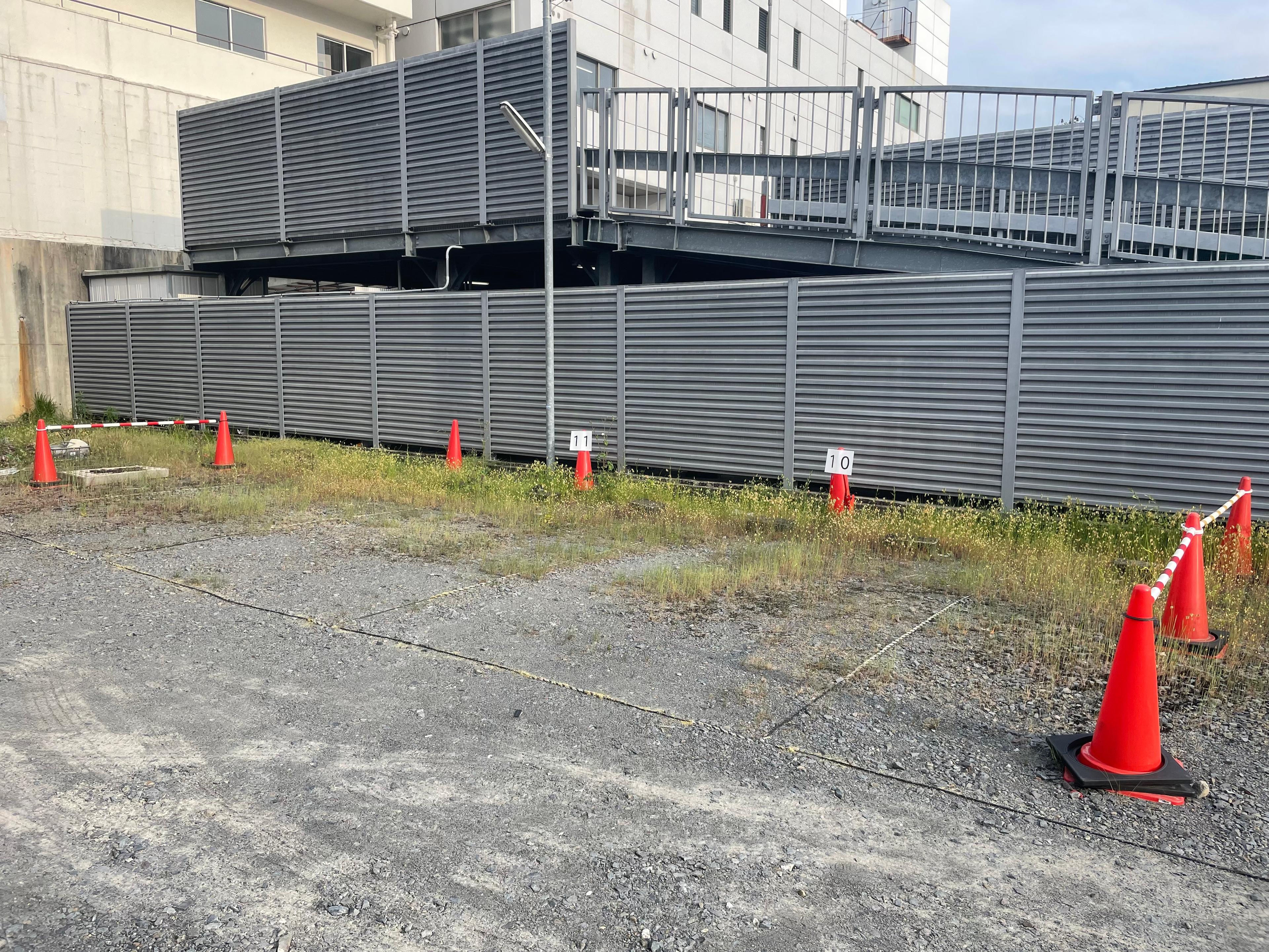 林 東ガレージの外観・駐車場イメージ2枚目