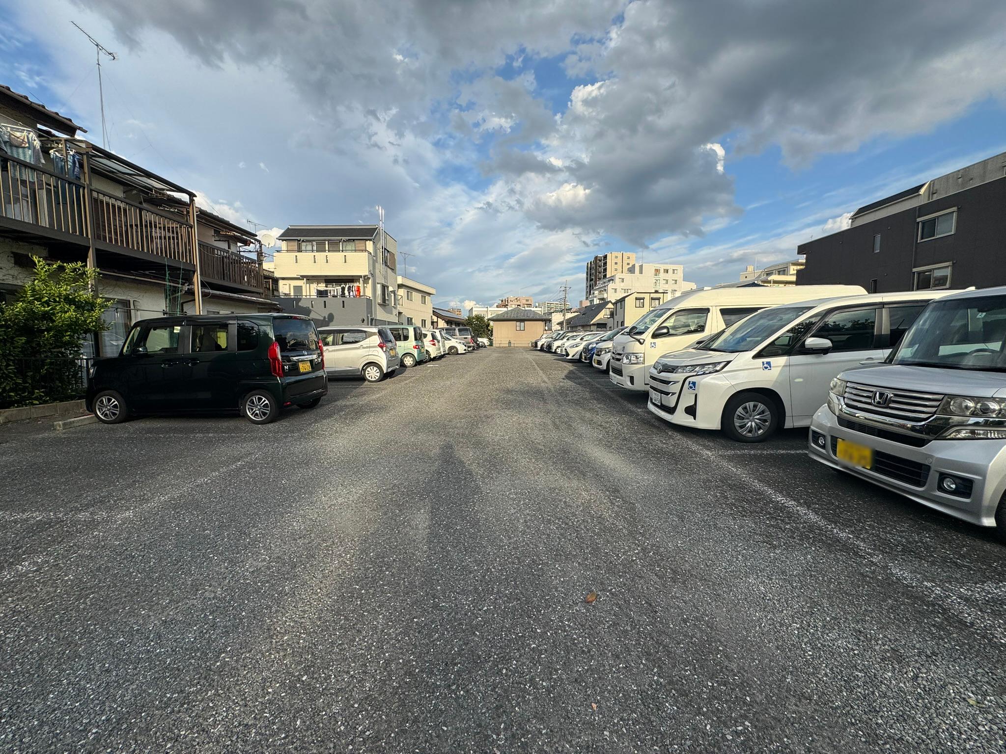 栄町パーキングの外観・駐車場イメージ1枚目