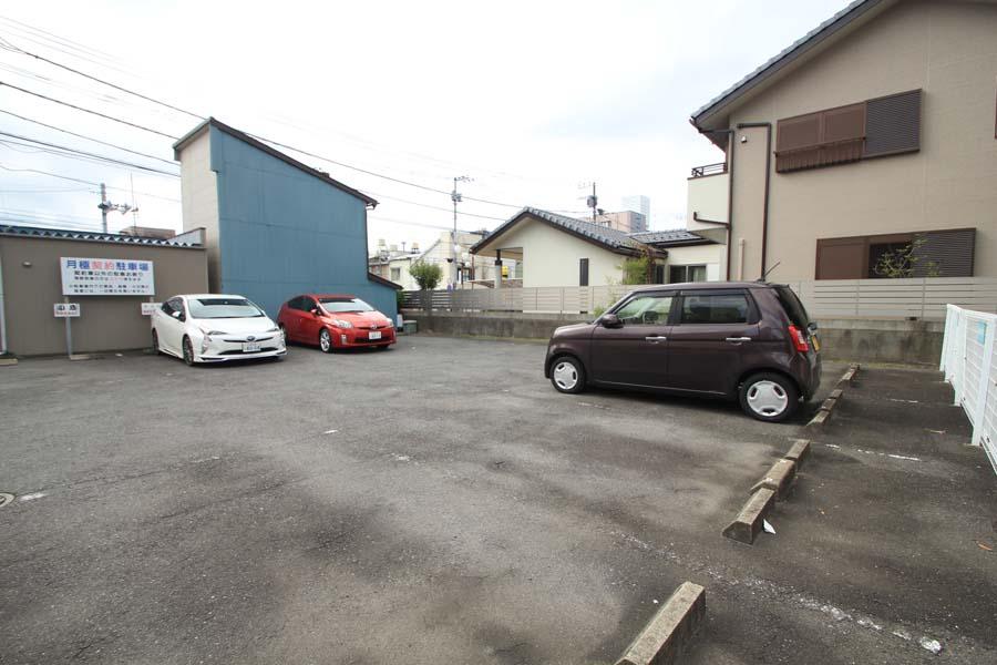 桜町3丁目月極駐車場の外観・駐車場イメージ3枚目