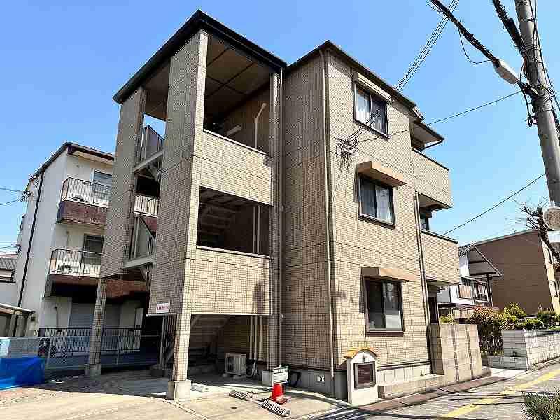 Yベラーノモータープールの外観・駐車場イメージ3枚目