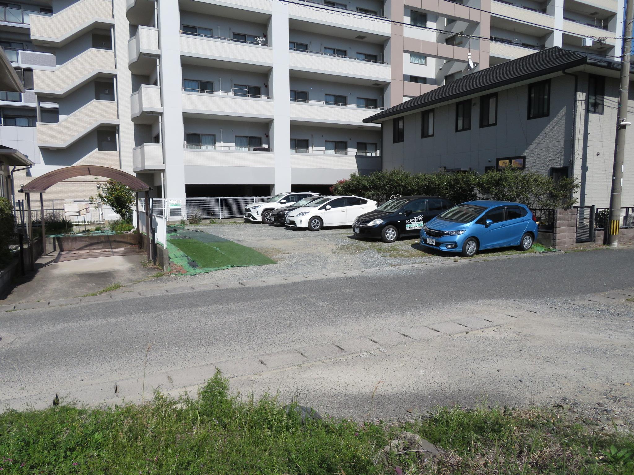 セブンパーキングⅡの外観・駐車場イメージ1枚目