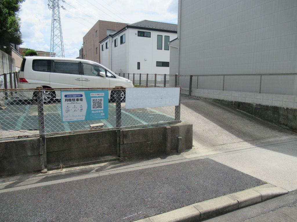 鳥山駐車場の外観・駐車場イメージ1枚目