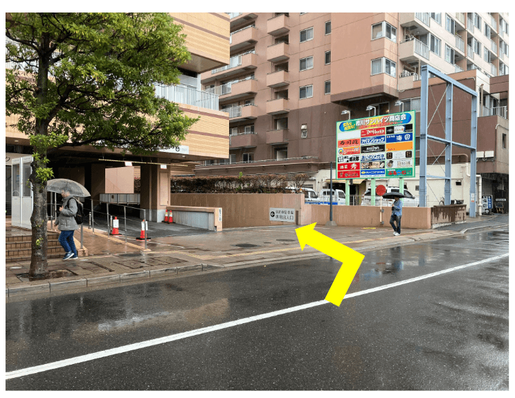 ザ タワーズ イースト（全体）の外観・駐車場イメージ3枚目