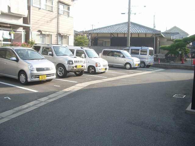 アンフィールド(26696)の外観・駐車場イメージ1枚目