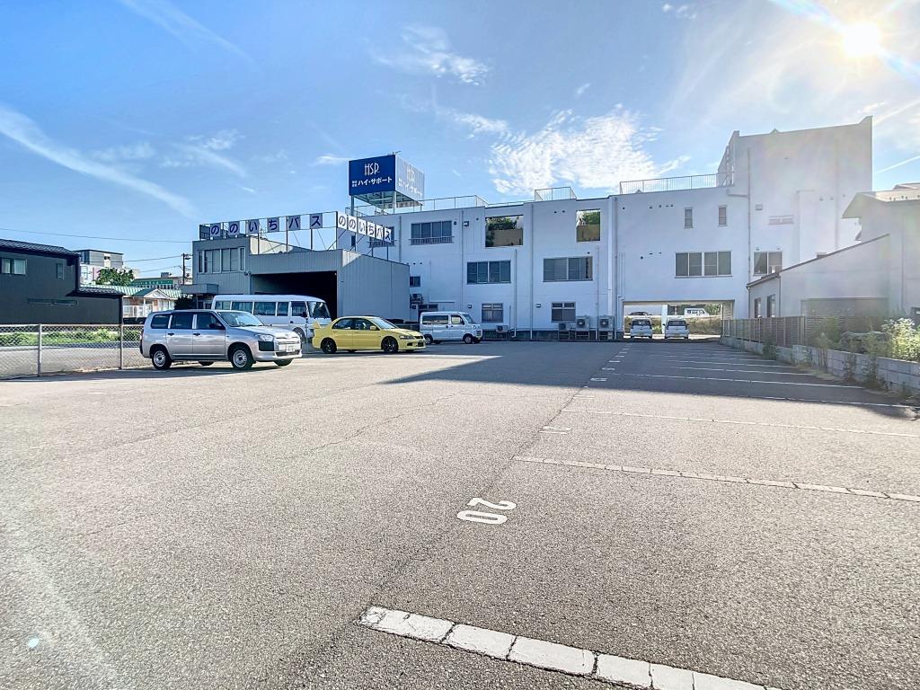 森戸１丁目Ｕ駐車場の外観・駐車場イメージ2枚目