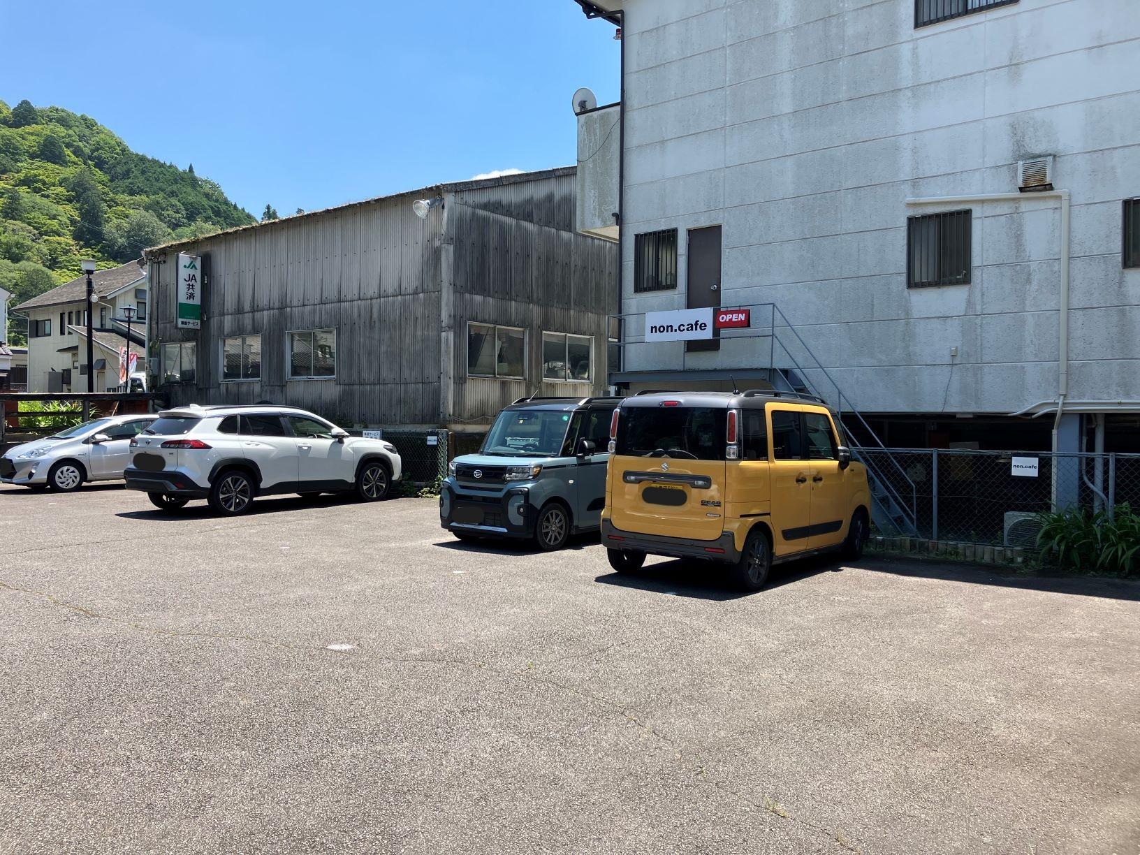 足助駐車場の外観・駐車場イメージ3枚目