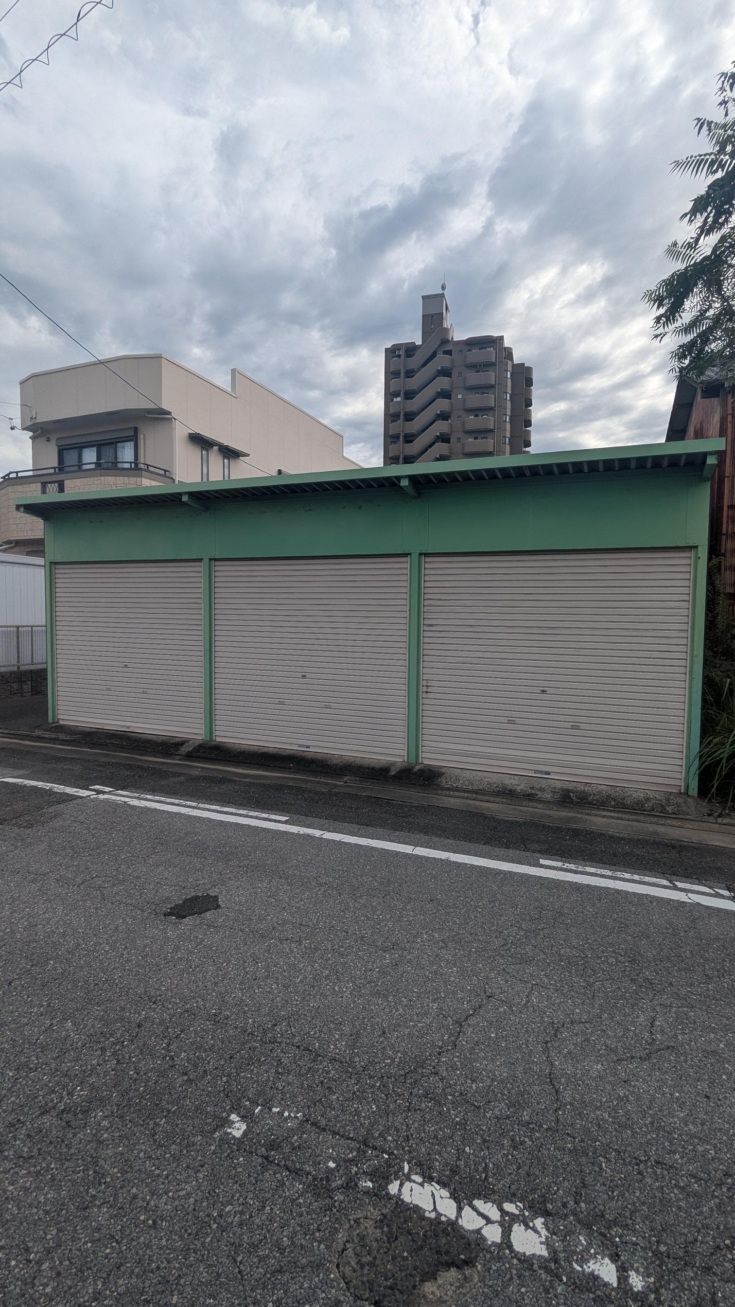 マルイワ・華蔵会桜車庫の外観・駐車場イメージ3枚目