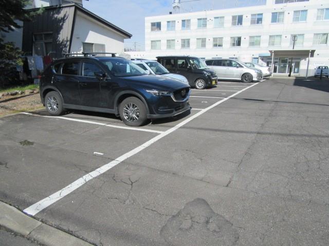 ノール(18506)の外観・駐車場イメージ1枚目