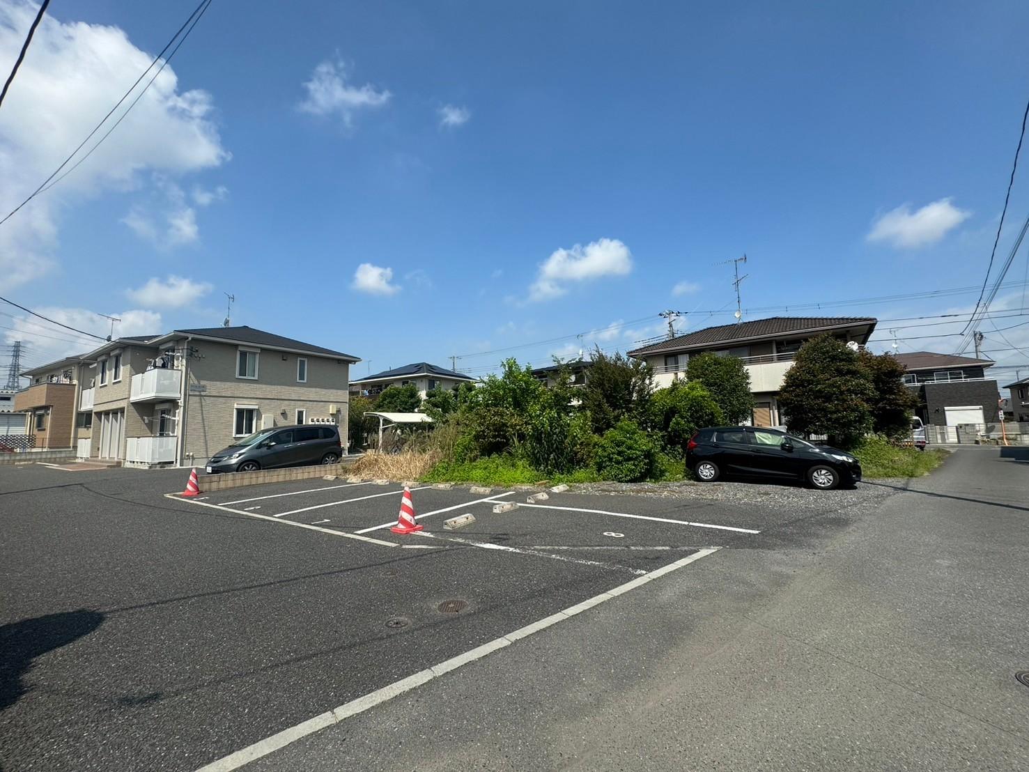 リラフォートエスト駐車場の外観・駐車場イメージ1枚目