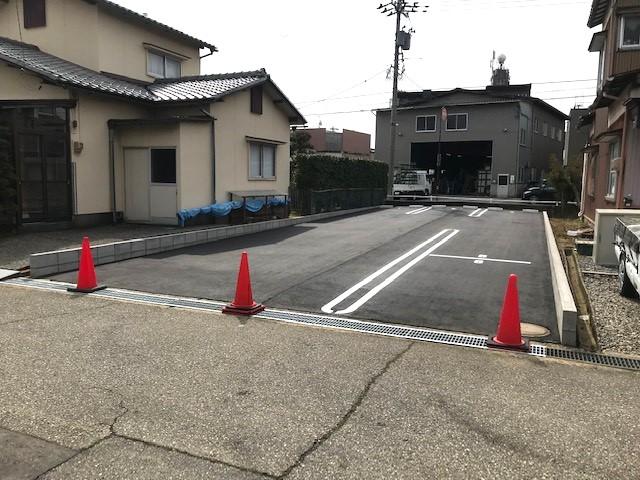 ギーラマパーキングの外観・駐車場イメージ2枚目