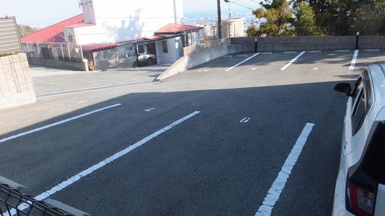 六甲篠原(52700)の外観・駐車場イメージ1枚目