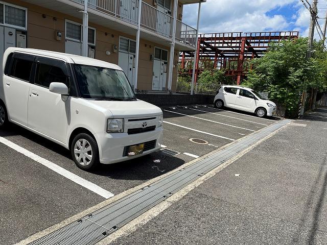 コスタモール(17077)の外観・駐車場イメージ1枚目
