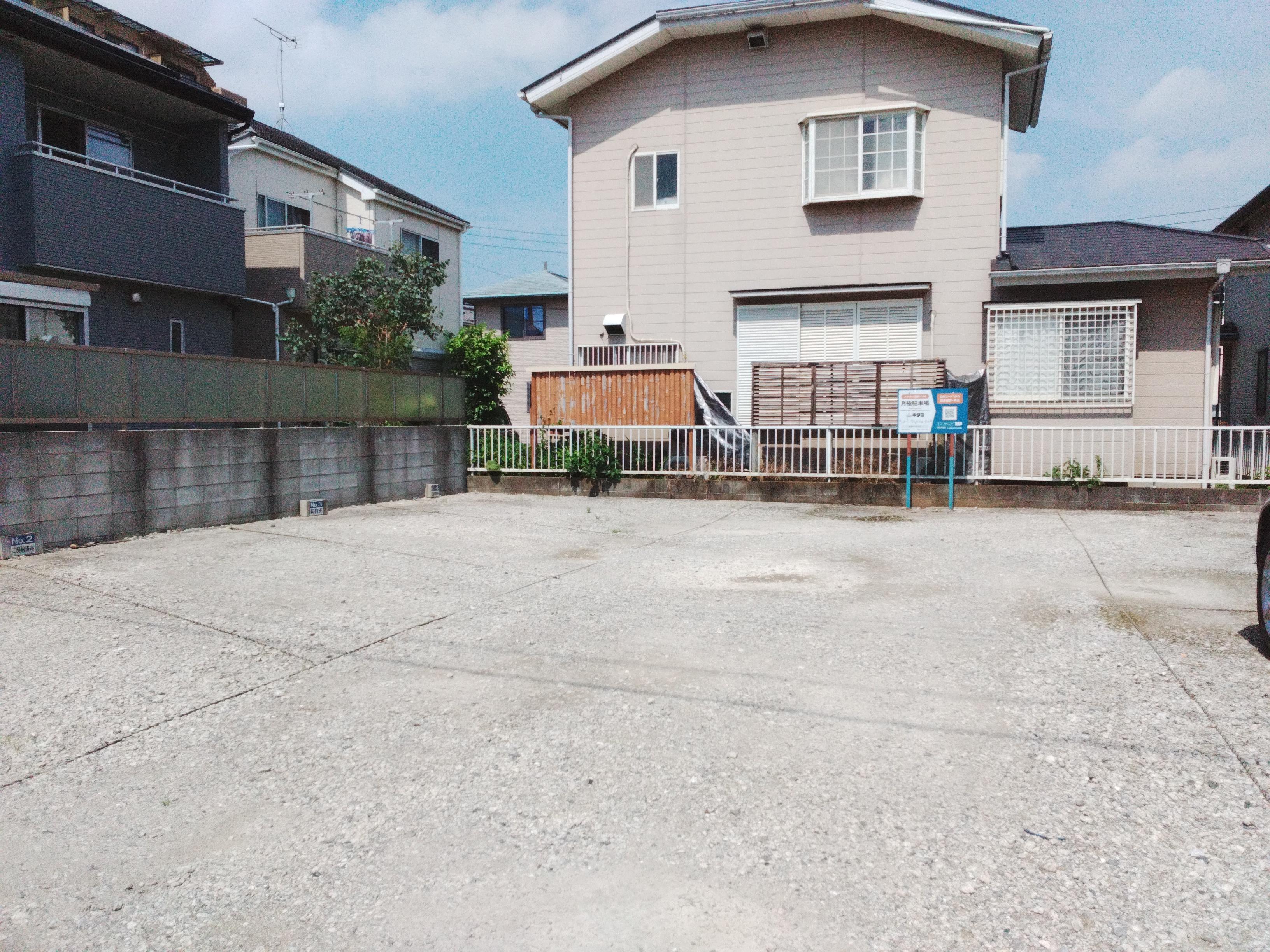 鳥海パーキングの外観・駐車場イメージ1枚目
