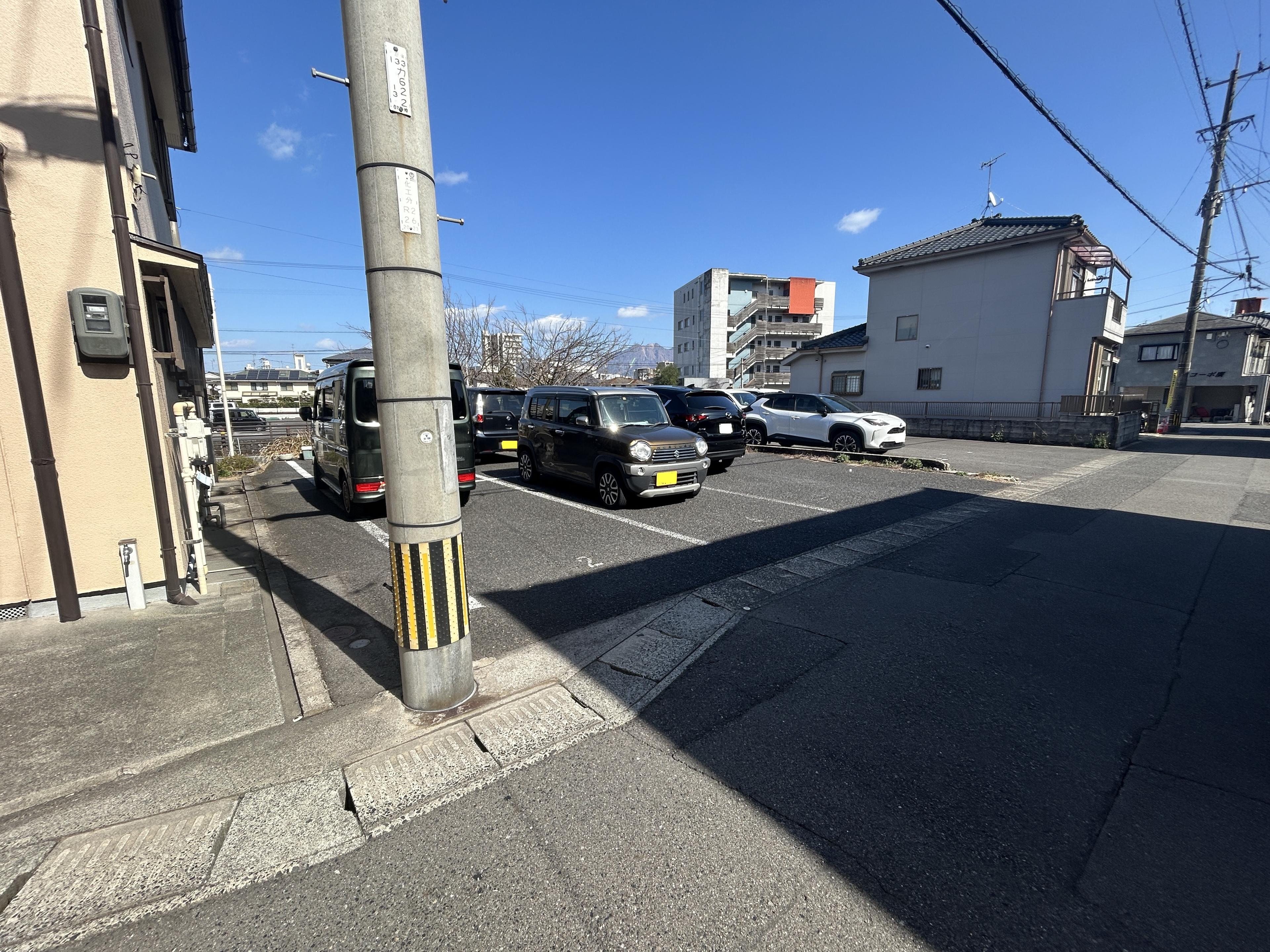 郡元15番駐車場の外観・駐車場イメージ1枚目