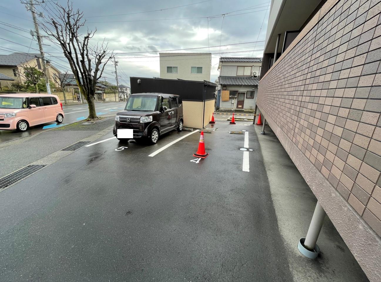 学生会館 エル・セレーノ新潟内野（駐車場）の外観・駐車場イメージ2枚目